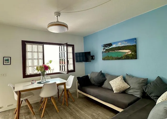 Smeraldo A Con Terrazza Vista Mare בית נופש *