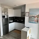 Smeraldo A Con Terrazza Vista Mare * 손 보우
